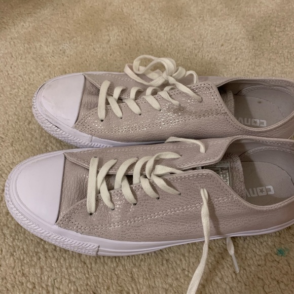 TAN CONVERSE SNEAKERS SIZE 7 - Picture 2 of 6